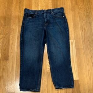 OLD Navy women’s slouchy straight jeans size 14 .